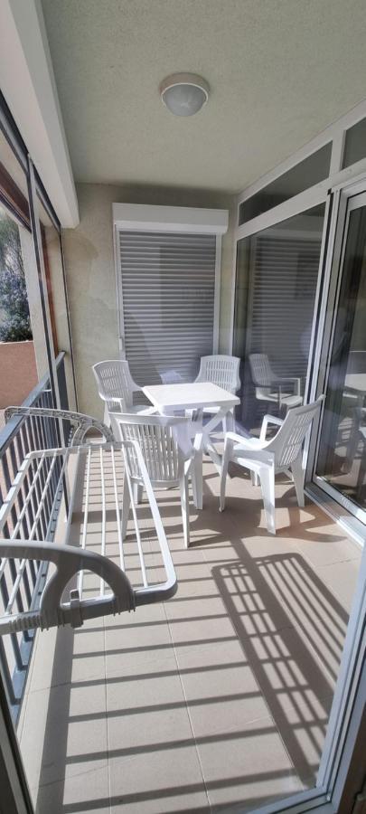 Apartmani Sunce I More เปรมันตูรา ภายนอก รูปภาพ