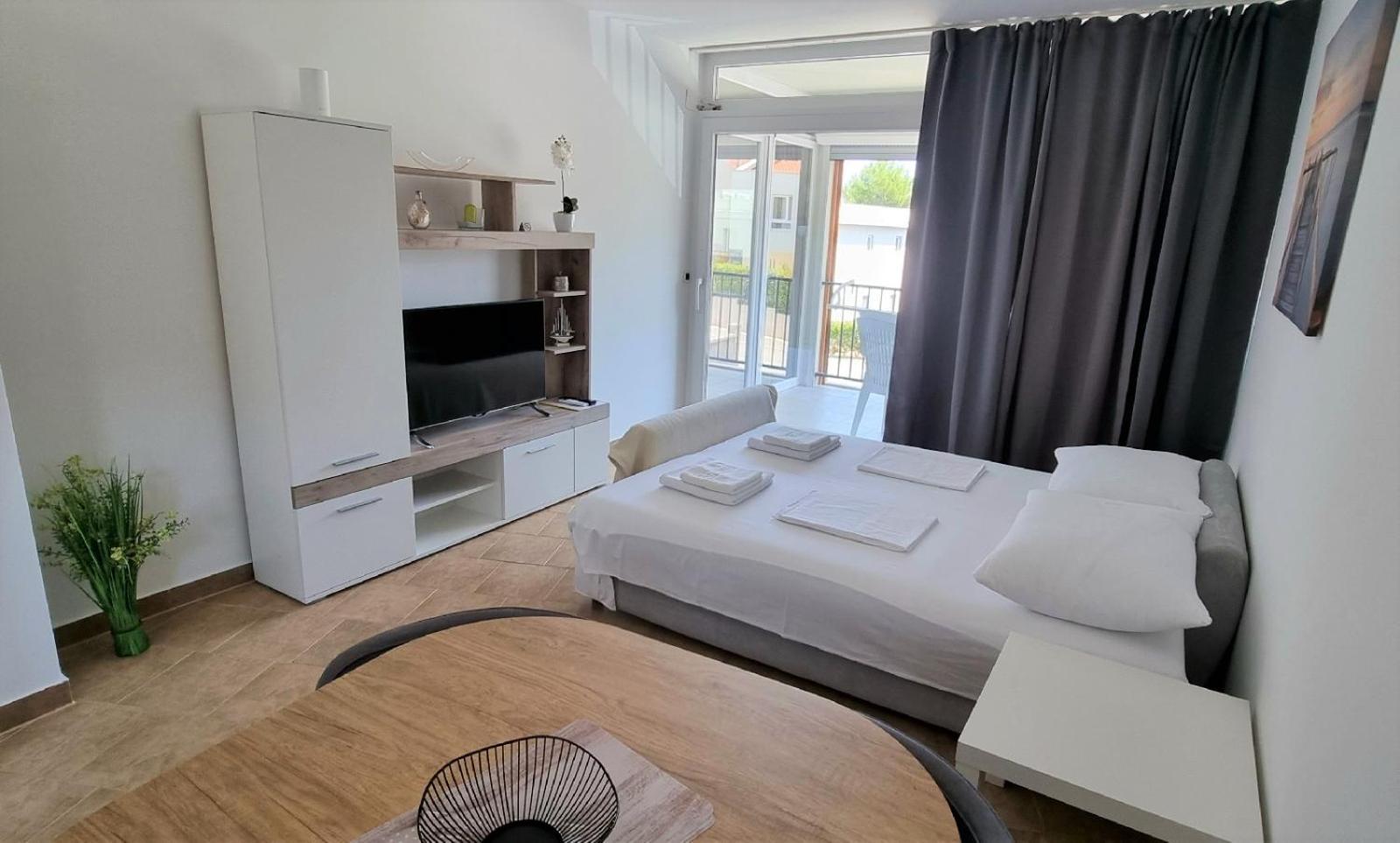 Apartmani Sunce I More เปรมันตูรา ภายนอก รูปภาพ