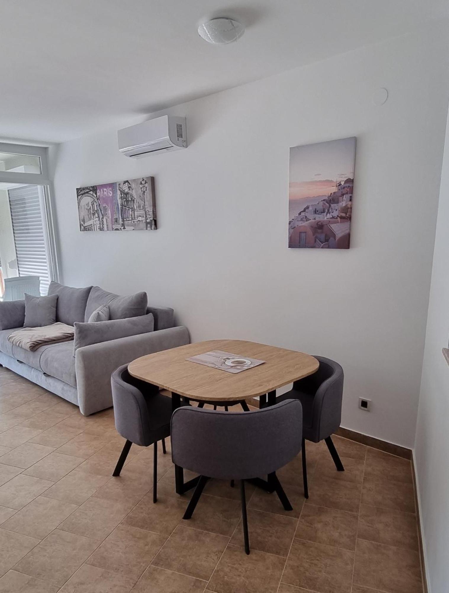 Apartmani Sunce I More เปรมันตูรา ภายนอก รูปภาพ